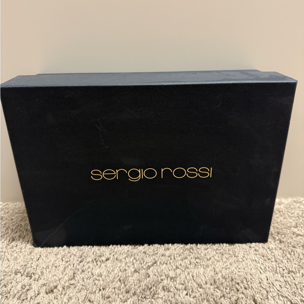 Sergio Rossi Beige Women's Sandals with Gold Accents - Picture 4 of 5
